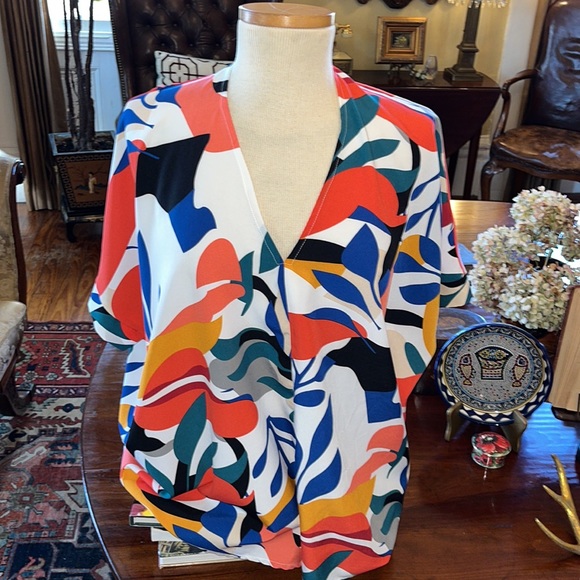 Jodifl Colorful Flowy top - Picture 3 of 9